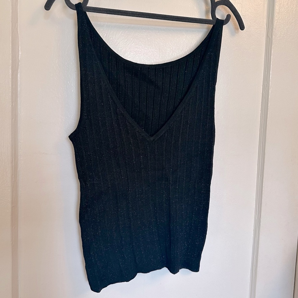 ESSENDI V-Neck Silk Tank - Sparkly Silver Thread Detail and Ribbed Textu…